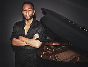 The Most Luxurious New Year’s Eve Is Coming To Abu Dhabi’s Emirates Palace Mandarin Oriental, And It’s Bringing John Legend Along Too