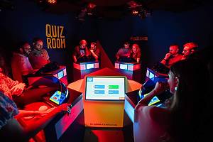 Step into the spotlight at Quiz Room Abu Dhabi – the city’s most immersive game show experience