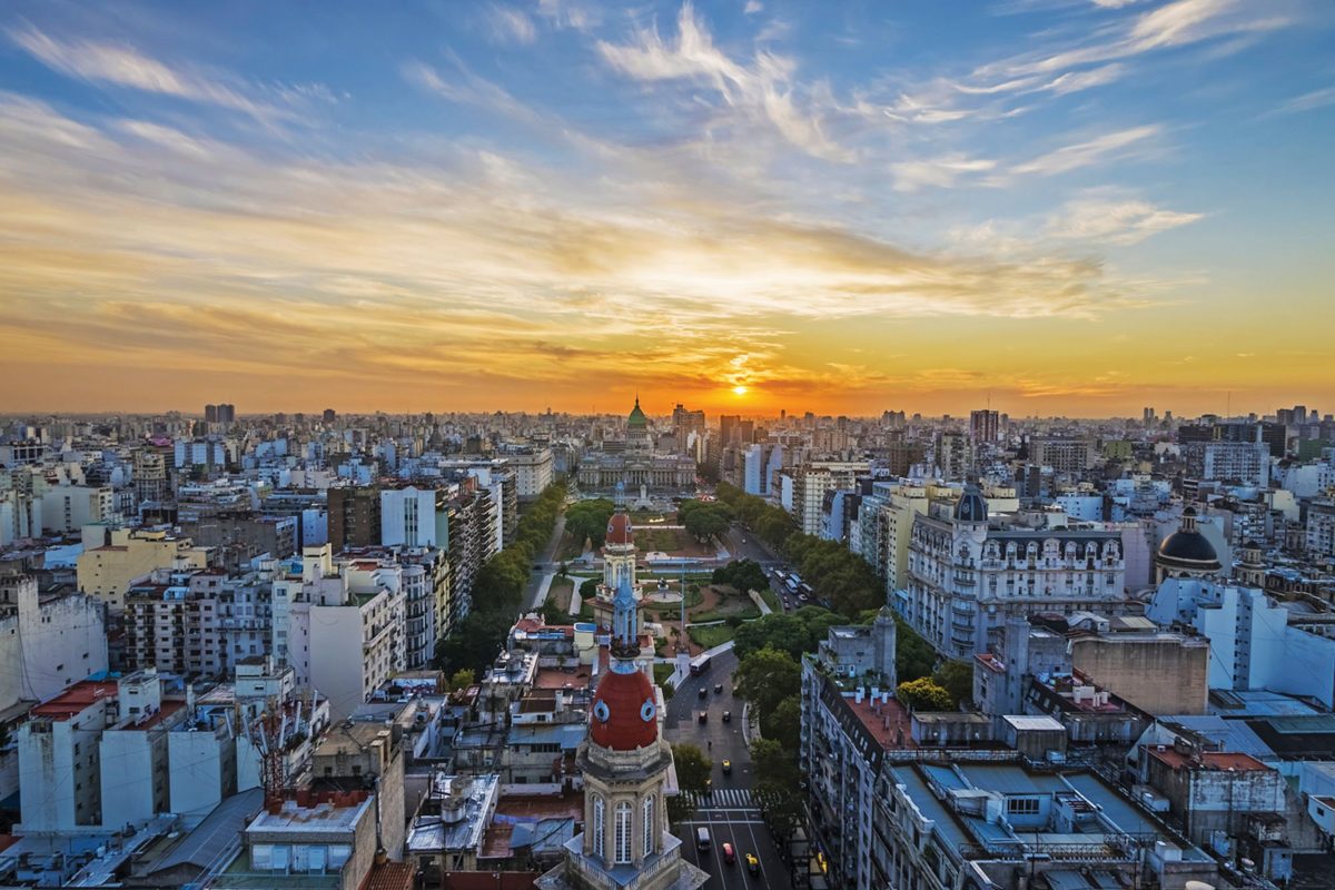 Viví Buenos Aires a pleno en Octubre con estos 12 planes infalibles: conciertos, bares notables y eventos imperdibles