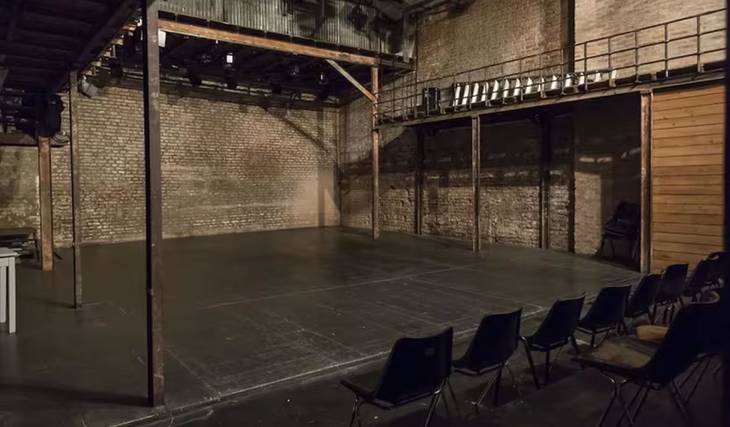 Discovering the theater scene is easy if you know the best commercial and alternative theaters in Buenos Aires.