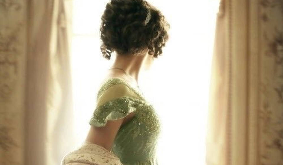 Una noche para sentirse en una novela de Jane Austen: Baile de época y romanticismo inglés en un salón del siglo XVIII