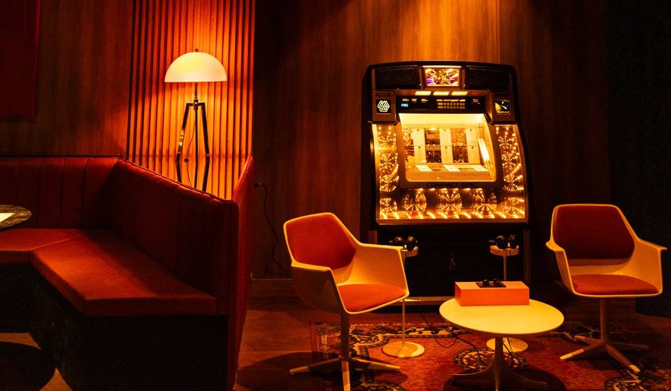 Llegó el primer listening bar a Buenos Aires y es una joya oculta en Palermo