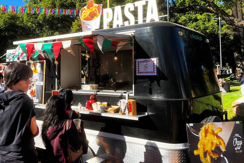 feria experiencia gourmet plaza francia buenos aires