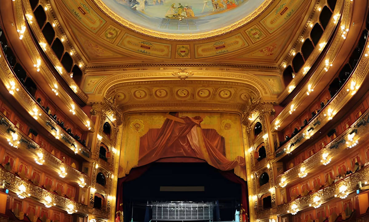 Interior del Auditorio San José