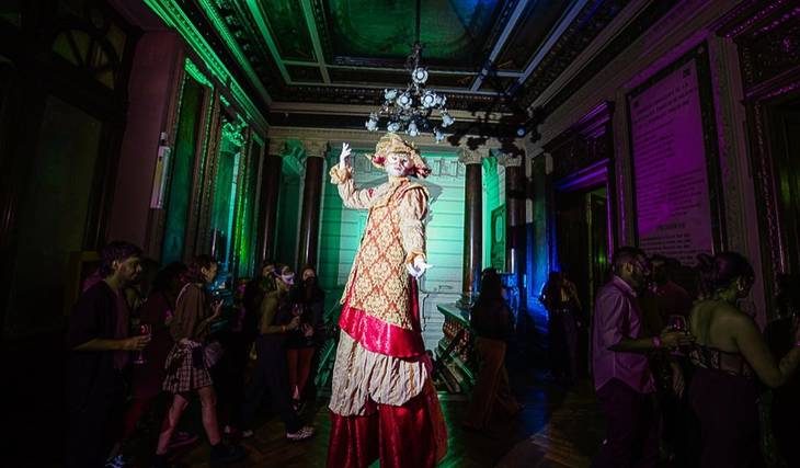The Underground Wine Cellars of a Microcentro Palace Open for a Night of Wine and Music: Tasting, Live Art, and a Party in a 1920s Palace