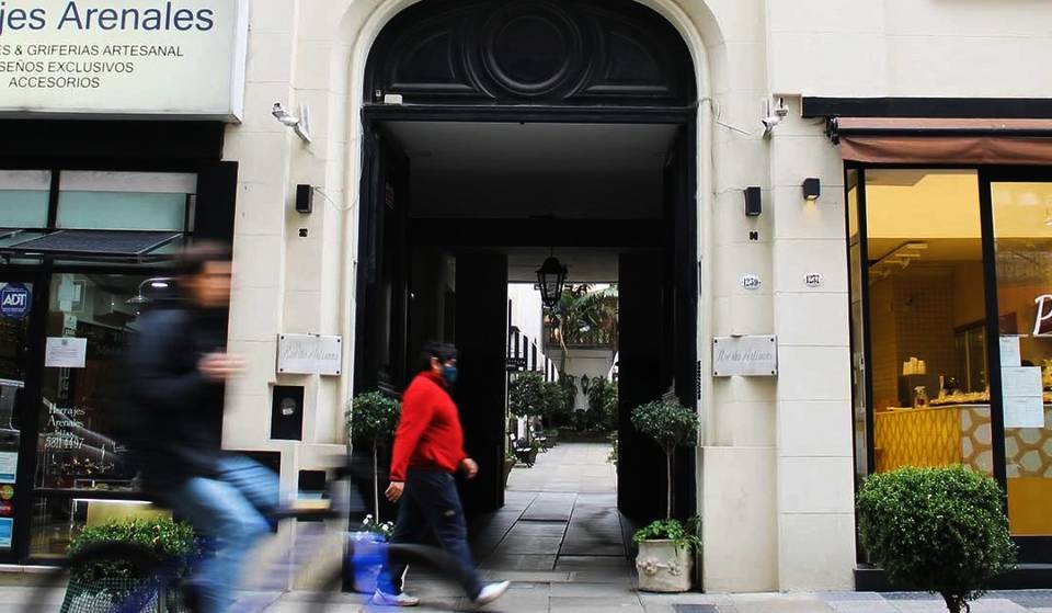 Este es el Pasaje Parisino que esconde Recoleta: sólo tiene 12 tiendas y está conectado directamente con Italia