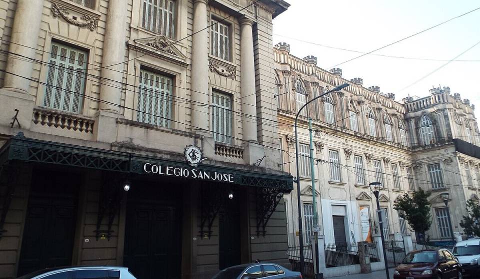 No es el Teatro Colón pero se le parece mucho: el impresionante auditorio que pocos conocen en Buenos Aires con tributos a Linkin Park o Michael Jackson