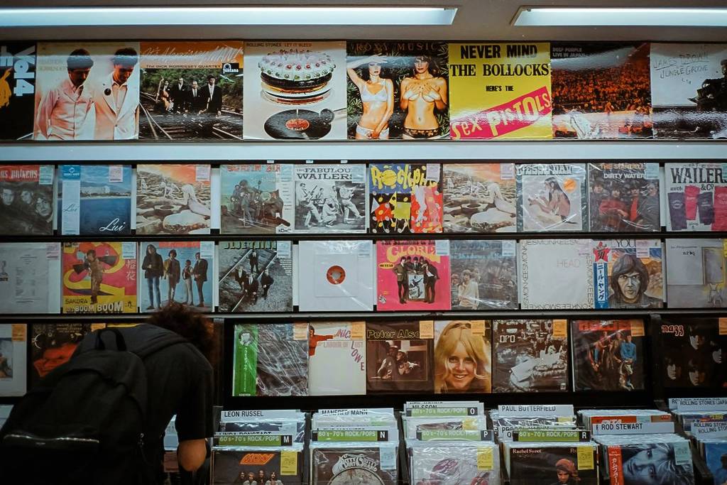 hidden record store in constitucion buenos aires
