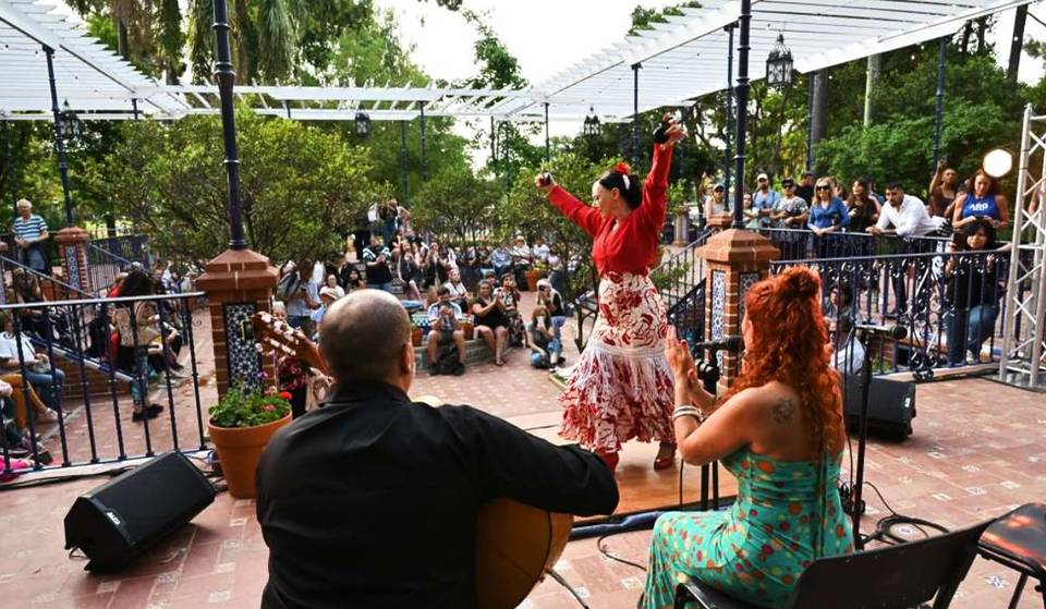 Reabrió el Patio Andaluz de Buenos Aires y está como nuevo: 8000 rosas, azulejos de Don Quijote y vista privilegiada al lago de Palermo