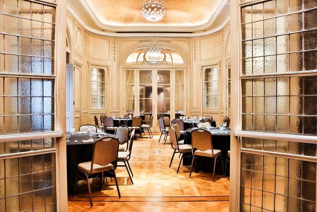 afternoon snack revoltionary palace