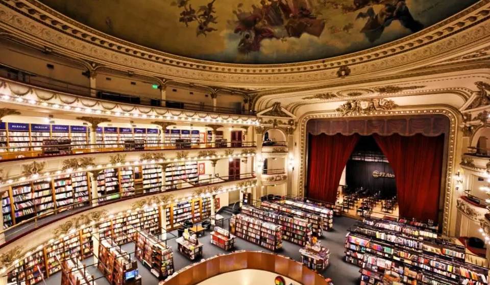 Descubrí los rincones secretos y hasta la cúpula del Ateneo Grand Splendid, una de las librerías más lindas del mundo en un recorrido inmersivo