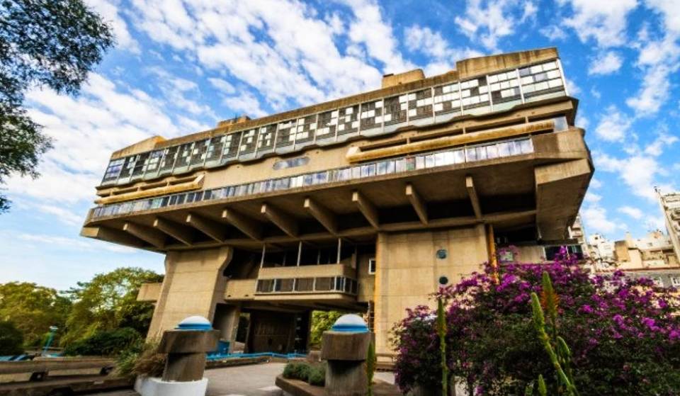 La Cafetería que se esconde en la terraza del edificio Brutalista más icónico de Buenos Aires: Café con vistas a Museos y a los Bosques de Palermo
