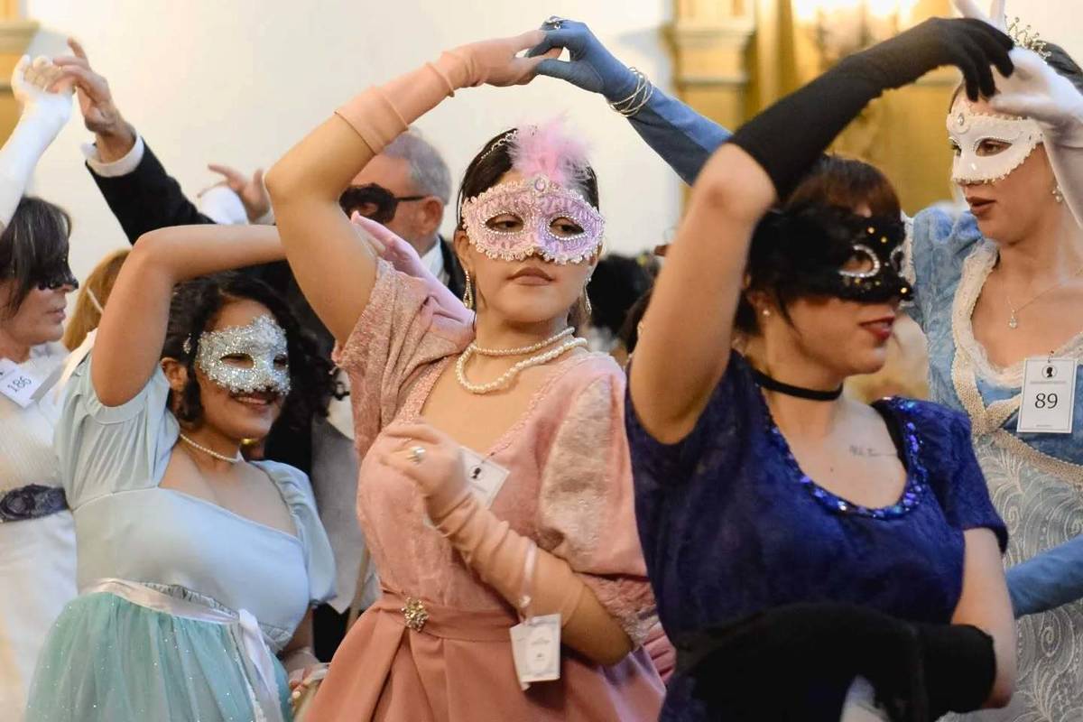 Masquerade ball in the Alejandro Casona Hall