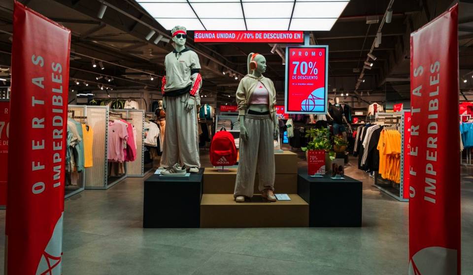 Adidas’ first factory outlet in Argentina is in Buenos Aires: Sneakers starting at $40,000, sportswear, interest-free installments, and weekly promotions.