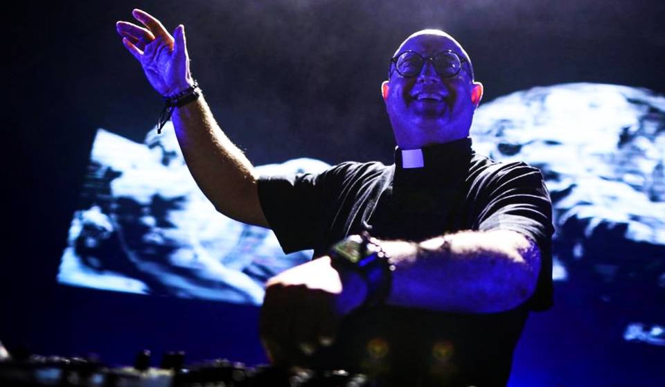 El Sacerdote Dj más famoso del mundo llega a Buenos Aires con un Concierto al aire libre Gratuito en Plaza de Mayo este 18 de Abril