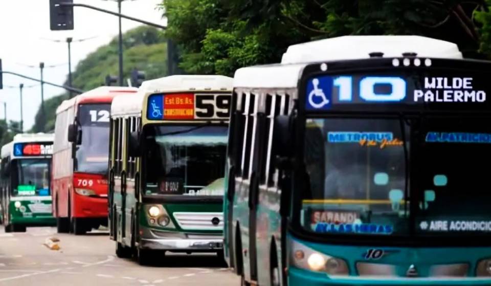 Viajar en Buenos Aires es más caro desde Abril: Cuánto aumentan Colectivos y Subte y cómo viajar gratis con la SUBE