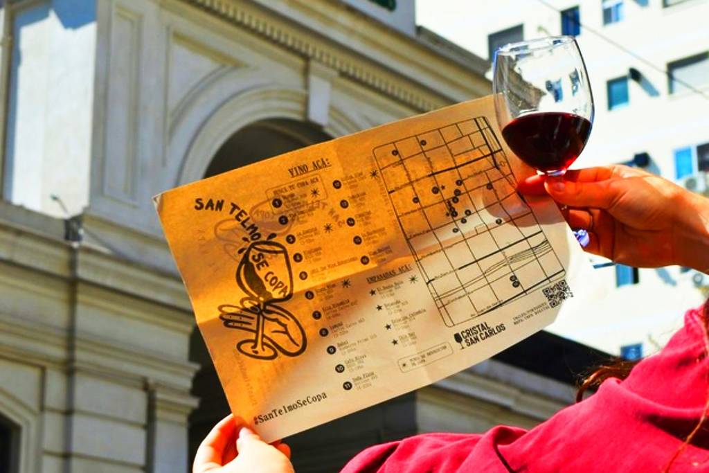 Sumate a un recorrido por 25 bares con gastronomía y copa de vino en mano  este fin de semana en una nueva edición de San Telmo Se Copa 2026