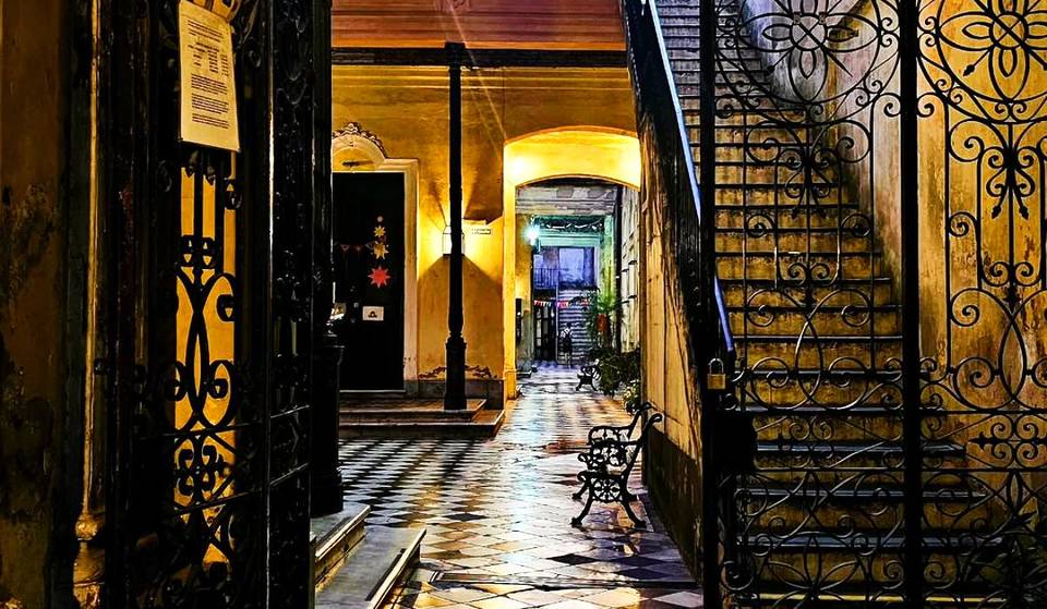 Una Mansión de 1876 en Buenos Aires esconde un pequeño club con conciertos hasta la medianoche: jazz, tango y cantautores en conciertos íntimos