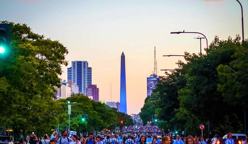 Restaurantes y Subte hasta la madrugada y Pantalla Gigante en el Obelisco por el partido Argentina vs Jordania este sábado en Buenos Aires
