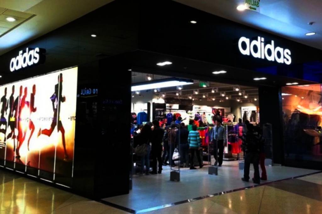 descuento zapatillas adidas buenos aires
