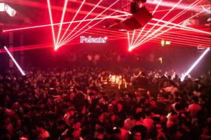 Reggaeton, láser y churros a las 4 AM: Así es la fiesta que llegó a Nueva York y vuelve Buenos Aires este fin de semana