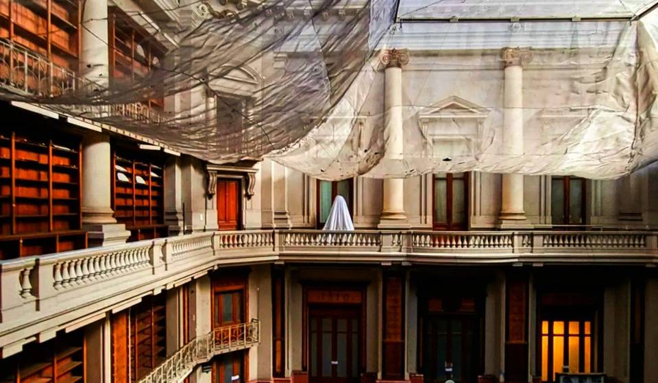 Es un palacio porteño, aparece en un poema de Borges y abre sus puertas para la primera Feria del Libro Borgeano con visitas guiadas gratuitas
