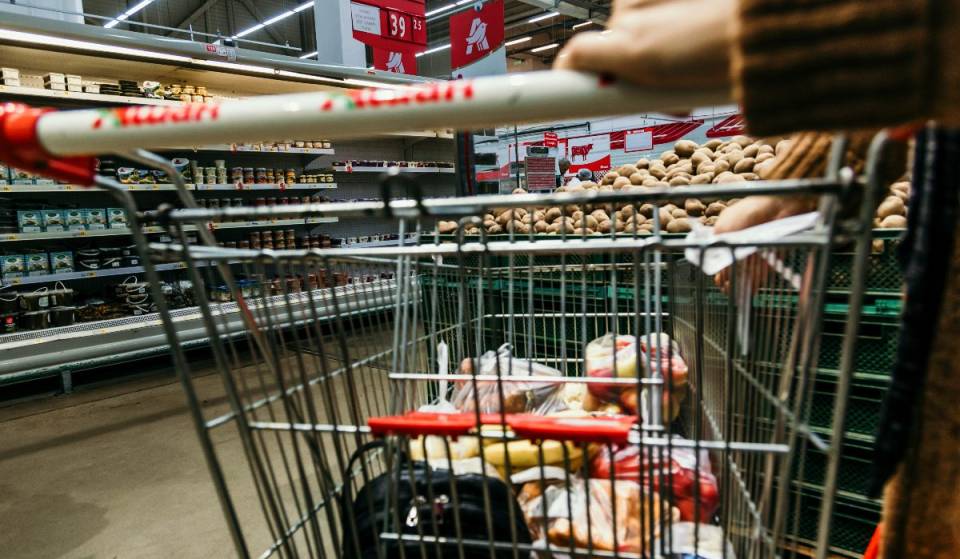A Buenos Aires supermarket is offering a 40% discount on your purchase—the only requirement: your birthday must be in October
