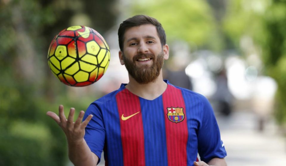El famoso doble de Messi llega a Barcelona para conocerlo