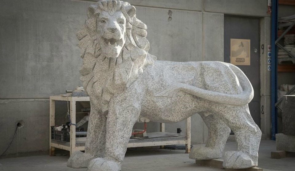 El nuevo león para la Sagrada Familia ya está listo