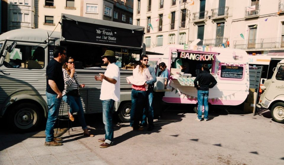 Foodtrucks para este finde en la Barceloneta: el Van Van Market ya está aquí