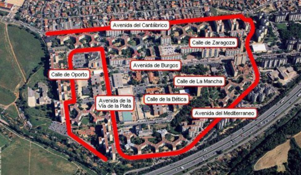 A 20 km de Barcelona hay un pueblo que tiene la forma de España