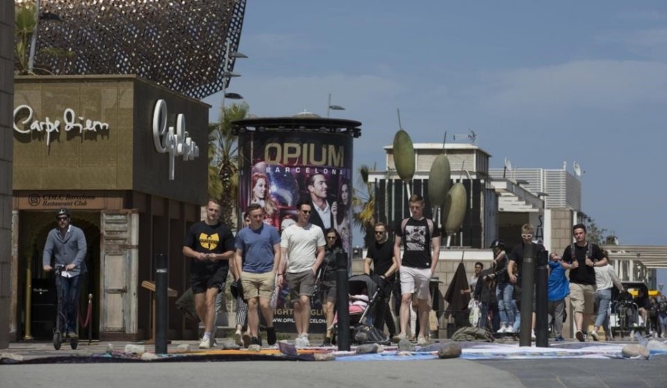 Barcelona tramita el cierre de las discotecas del frente marítimo