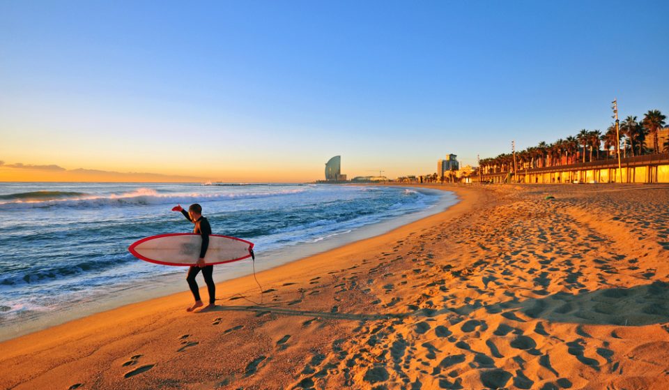 Así se fabrican las tablas para surfear en Barcelona
