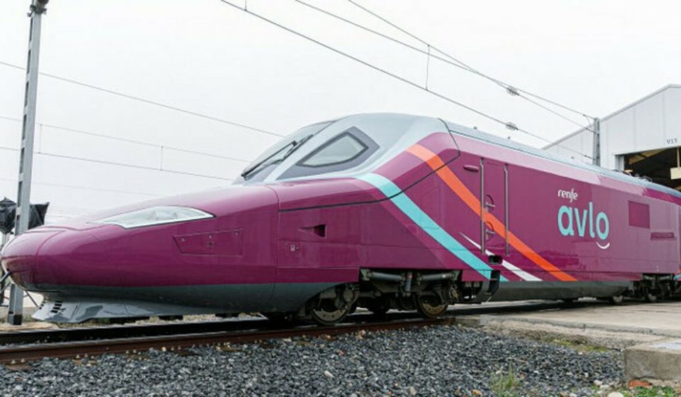 Los billetes del AVE ‘low cost’ Barcelona-Madrid salen a la venta el lunes