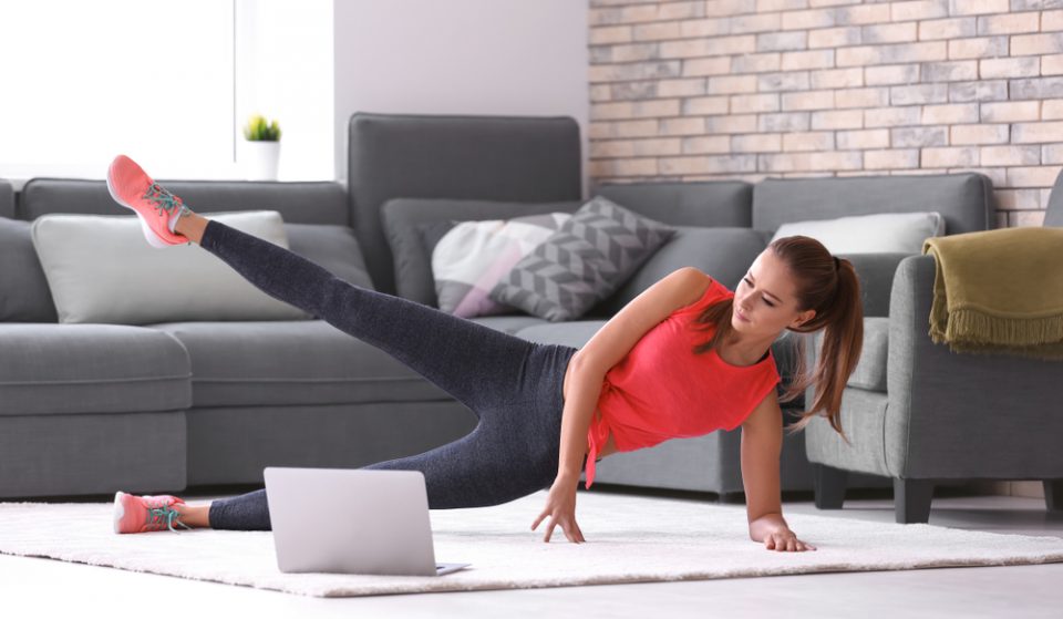 8 rutinas de ejercicio para estar en forma sin salir de casa