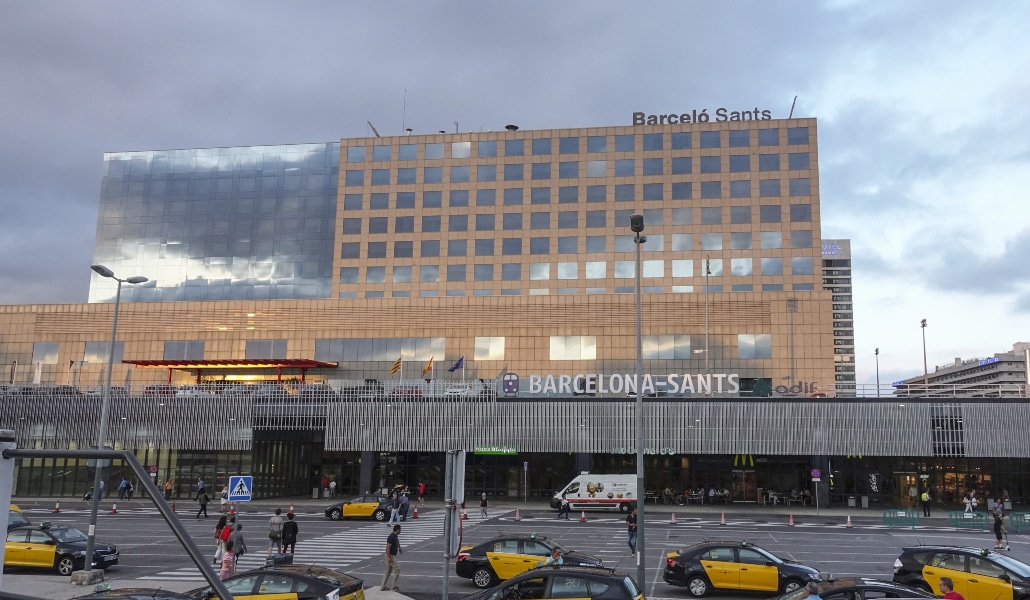 La Estación de Sants se equipa con cámaras para controlar la temperatura y el uso de mascarilla La Estación de Sants se equipa con cámaras para controlar la temperatura y el uso de mascarilla