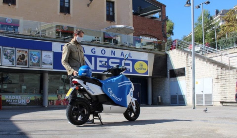 Estas motos compartidas de Barcelona esconden 300 entradas de cine gratis