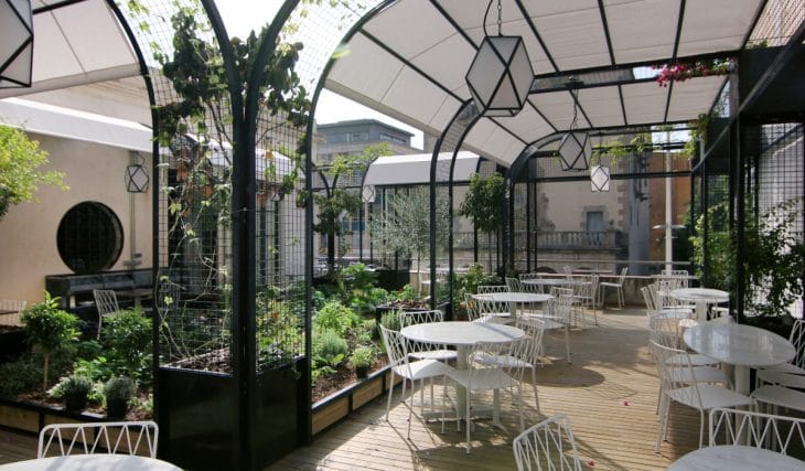 Las mejores terrazas de Barcelona para disfrutar del buen tiempo al aire libre