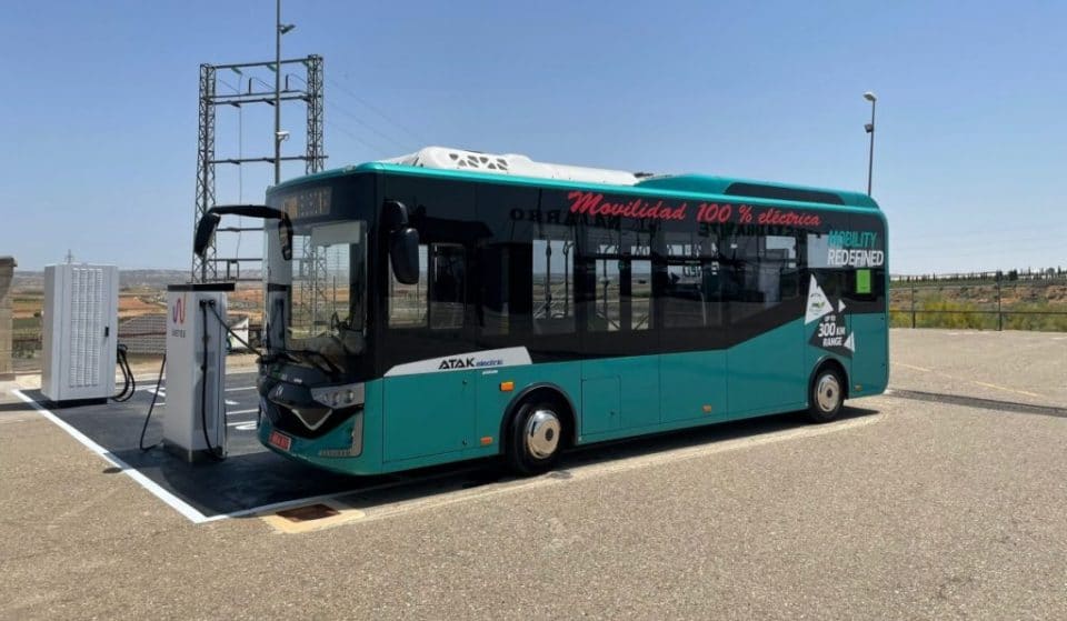Un autobús eléctrico hace el primer viaje de largo recorrido entre Barcelona y Madrid