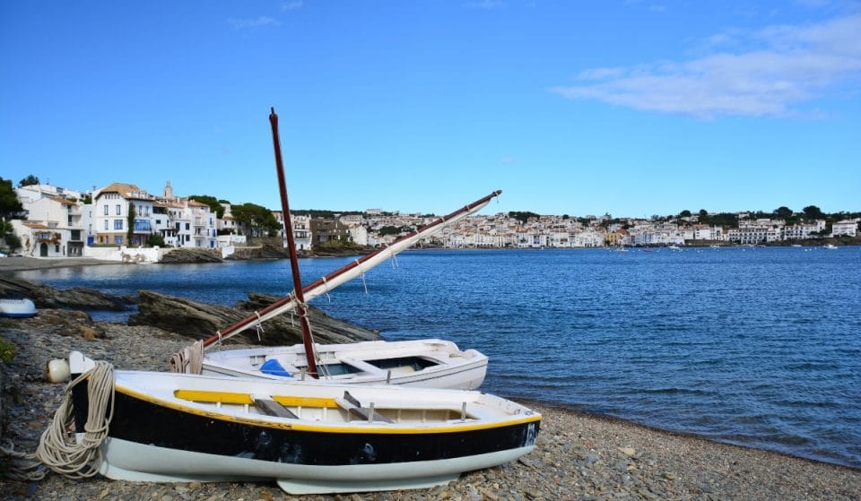 Se buscan las piedras de las playas de Cadaqués