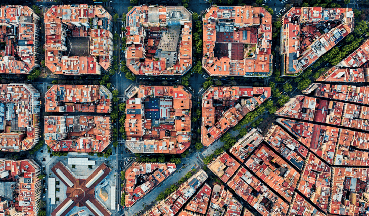Es el Pasapalabra de las calles de BCN: el gran archivo que explica el nombre de toda sus calles y se acaba de renovar