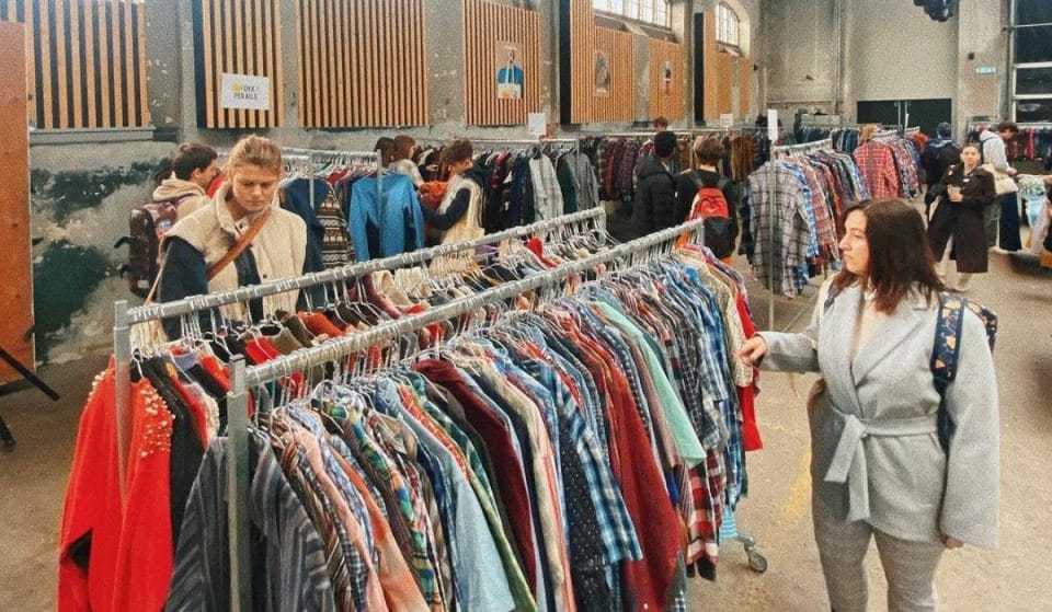 Llega a Barcelona el mercado de ropa de segunda mano más grande de Europa