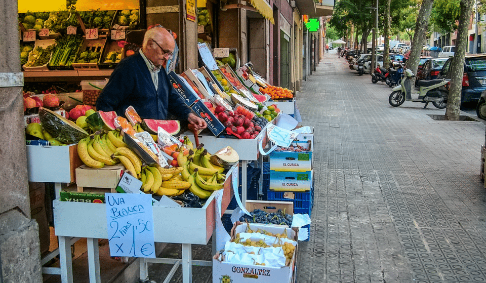 L’alternativa per salvare il commercio di quartiere a Barcellona: un’app che raccoglie solo attività di prossimità vicino a te, con negozi ed eventi