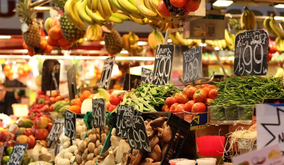 Los mercados de Barcelona ofrecerán cada jueves una cesta de productos de oferta contra la crisis