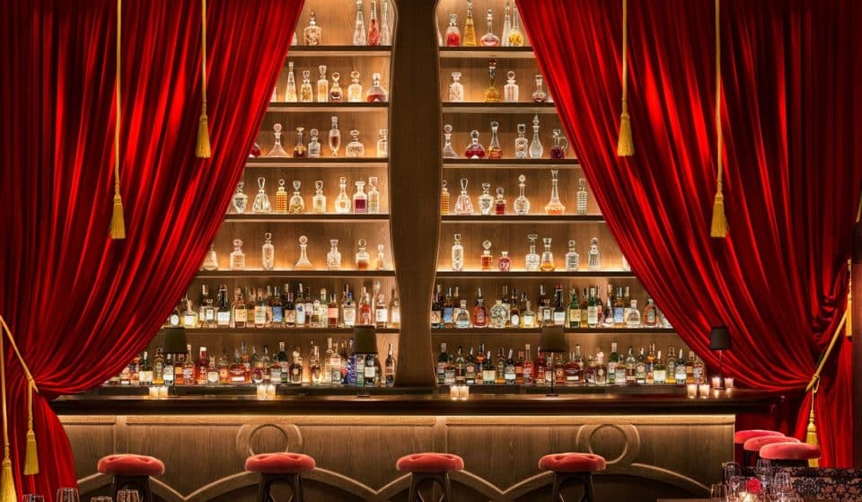 La noche barcelonesa ‘cool’ y sofisticada se celebra en Cabaret, el espacio de The Barcelona EDITION