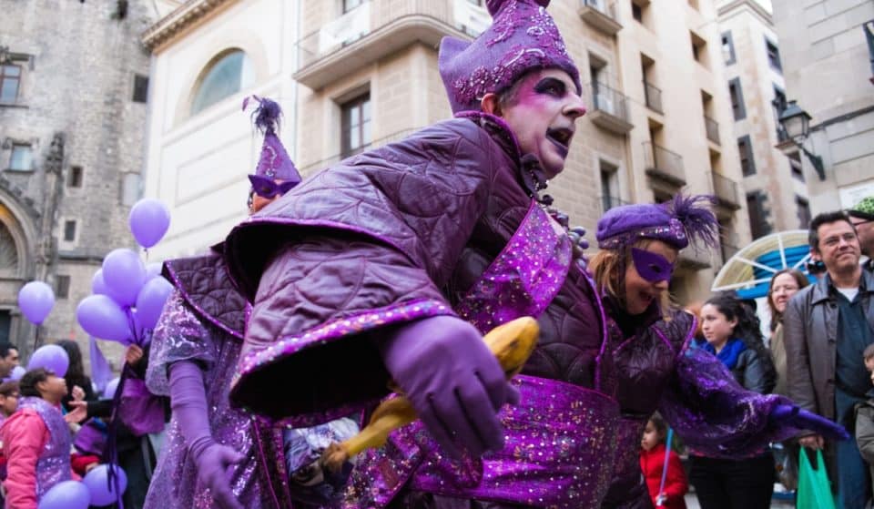 Carnaval de Barcelona 2026: programa amb totes les desfilades, horaris i la gran transformació de la Reina