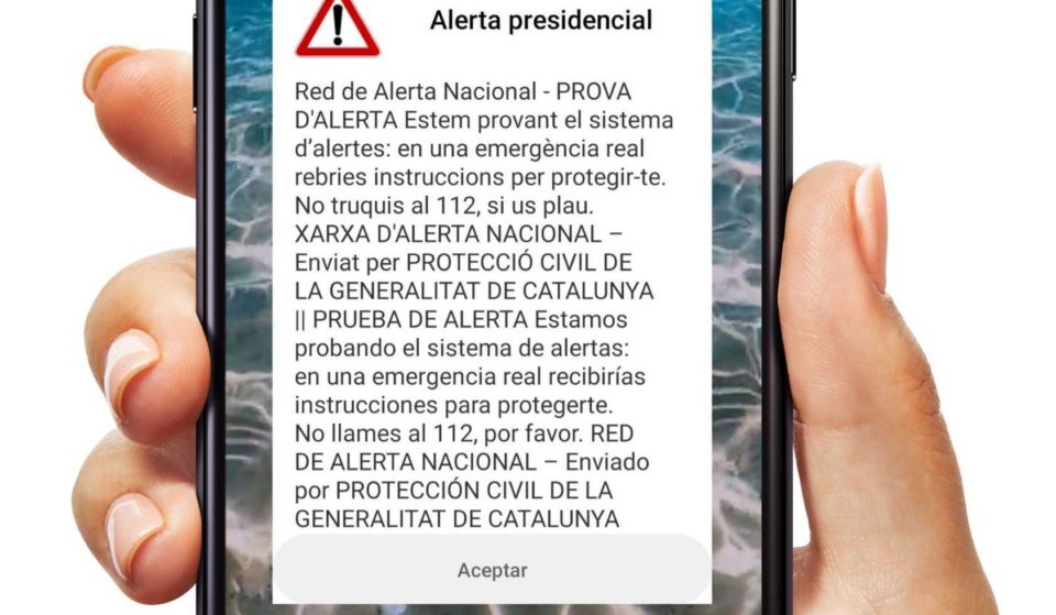 INUNCAT-Warnung für sintflutartige Regenfälle in Barcelona: Zugausfälle und Straßenschäden