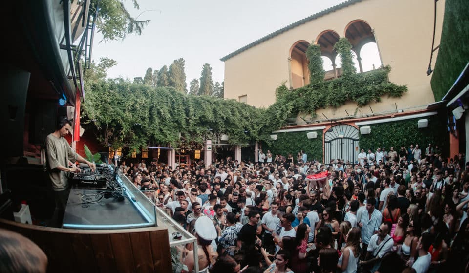 Throwback estrena sus fiestas de los 80’s, 90’s y 00’s en La Terrrazza