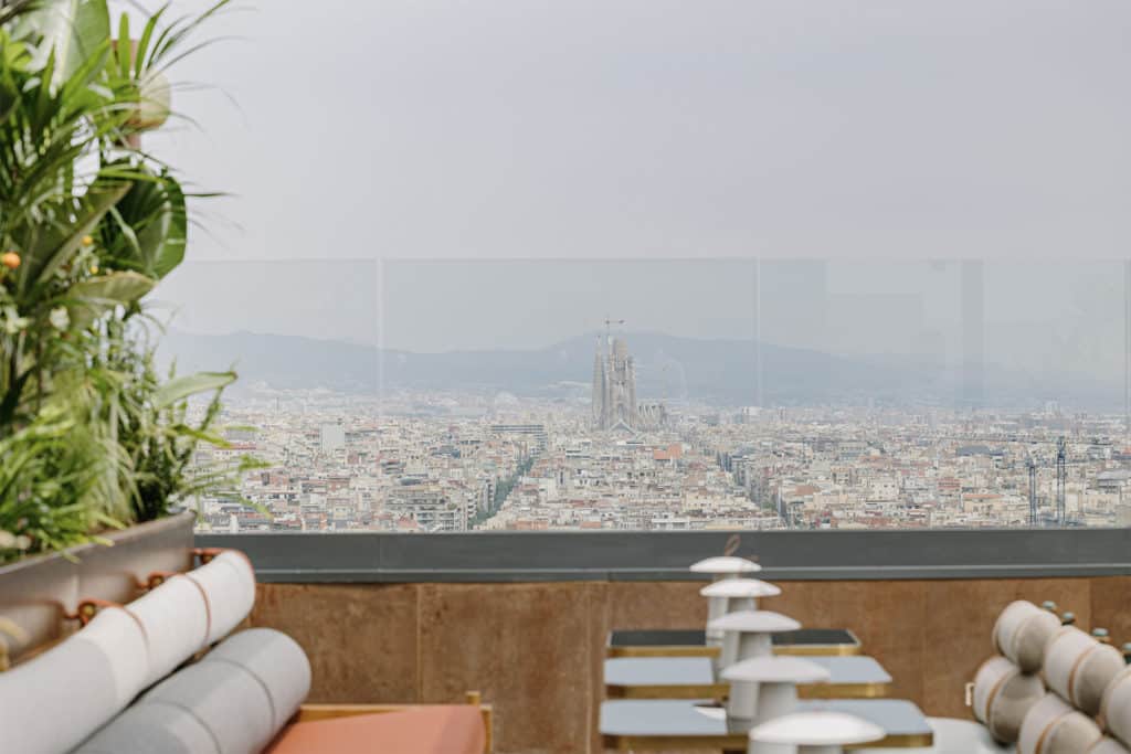Las mejores terrazas ‘rooftop bar’ de Barcelona en 2024