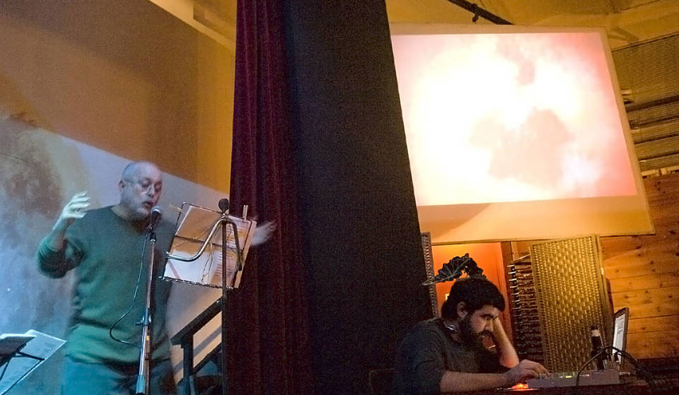 El Raval dice adiós a su ciclo de poesía más icónico tras 22 años